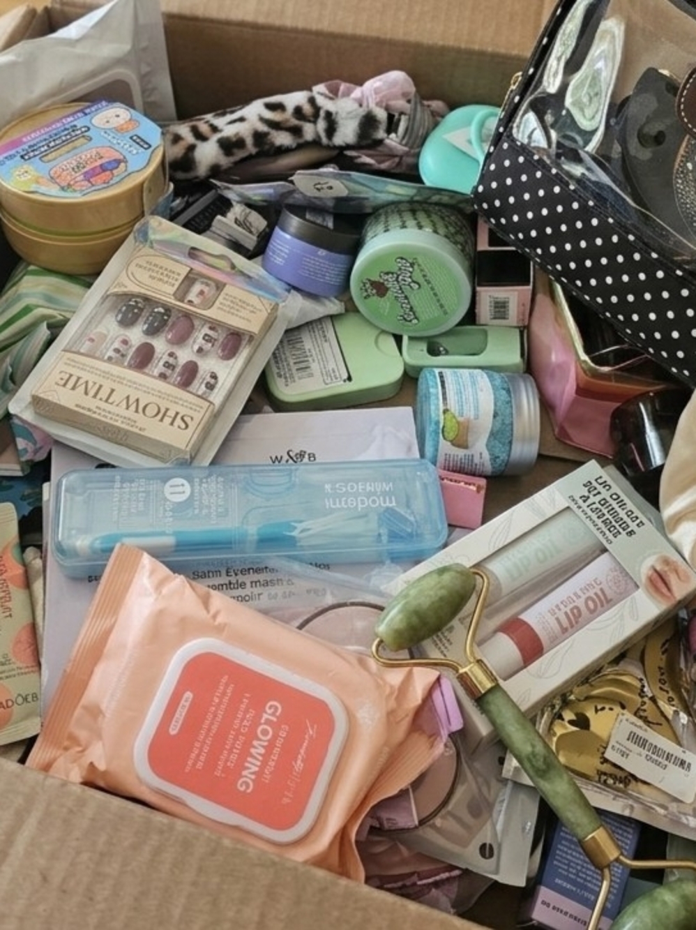 ​✨ Huge Ultimate Beauty & Self-Care Mystery Box – Packed Full! ✨
